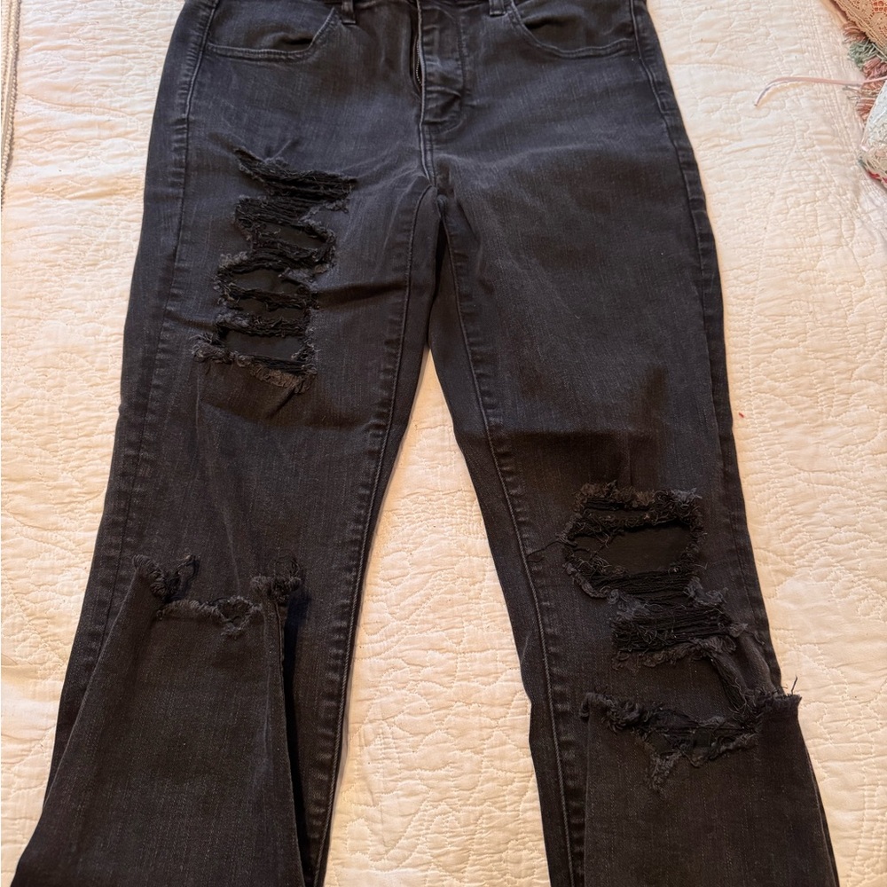 Stylish Black Distressed Women Jeans